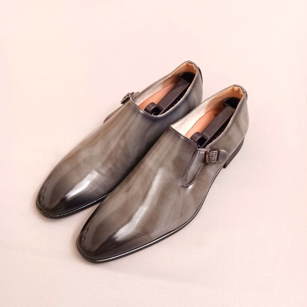 Majestic Collection - Men's Size 10